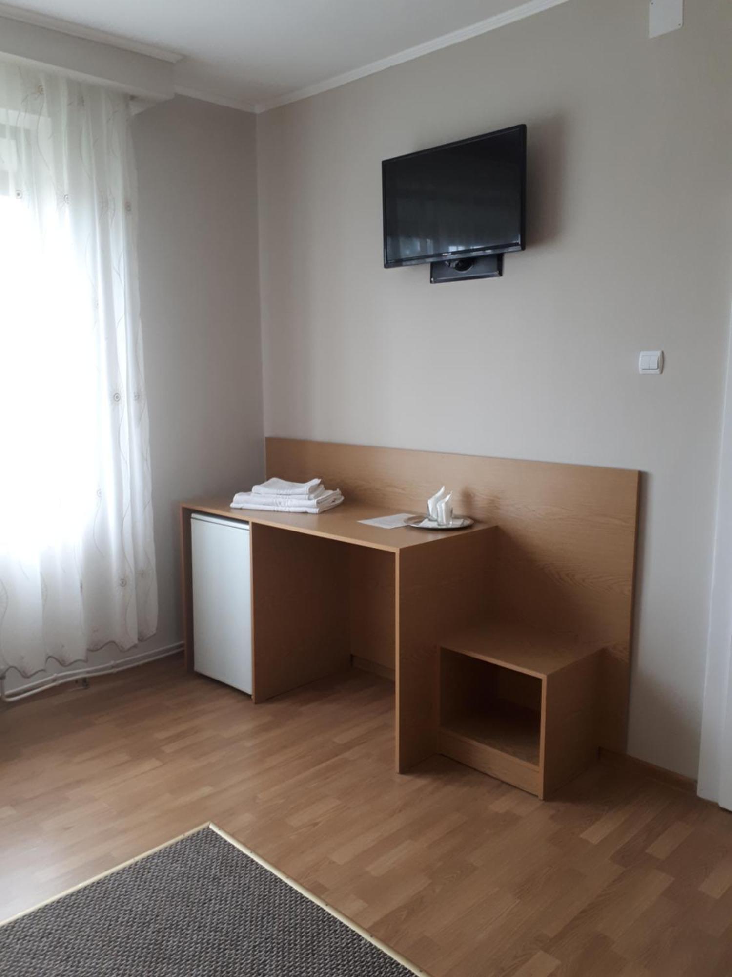 Hotel Perla Сату-Маре Екстер'єр фото